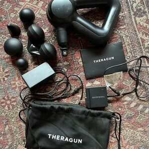Theragun Prime Black percussive deep tissue Massager